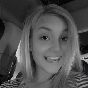 Meet your Posher, Isabelle